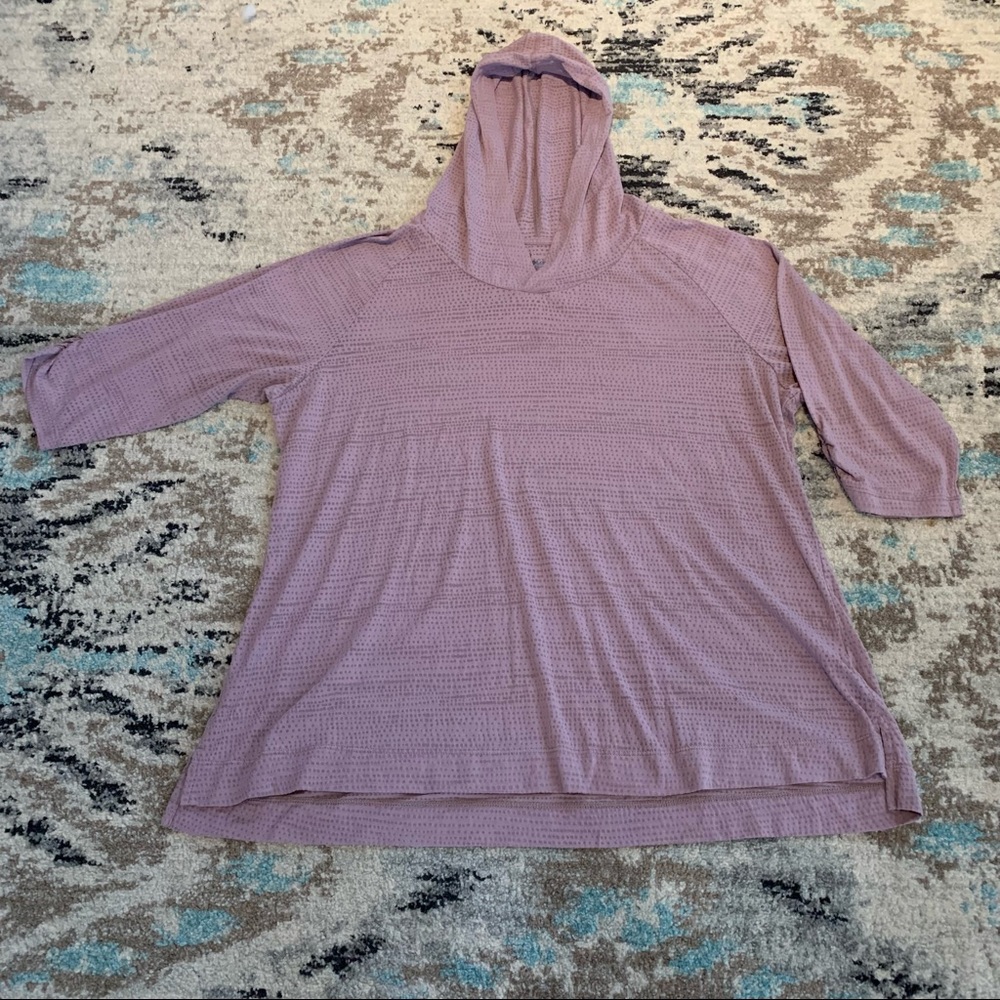 🍎 3/$30 Columbia Sheer Polka Dot Hooded ⅓ Sleeve Shirt